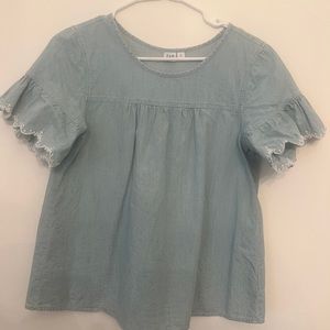 XS Gap Chambray Top